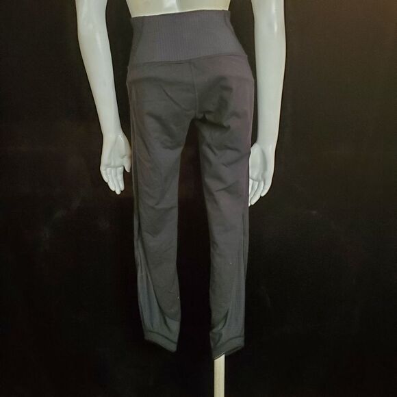 Lululemon Black Leggings (4) - Picture 4 of 6